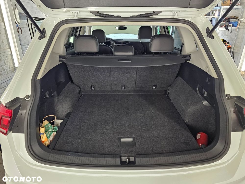 Volkswagen Tiguan - 8