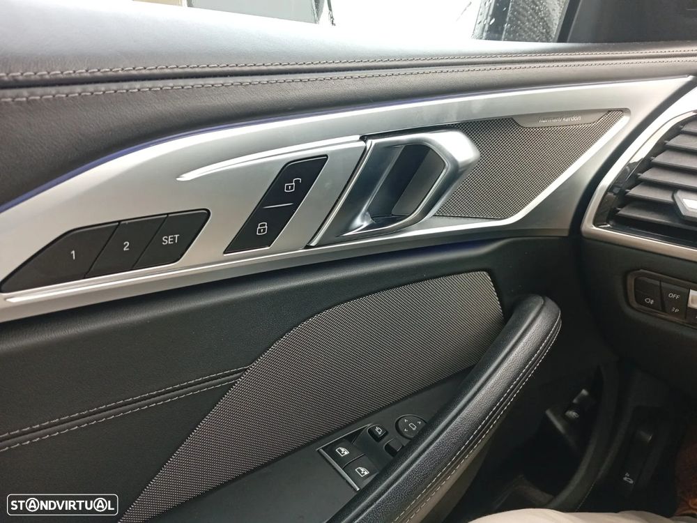 BMW 840 d xDrive - 18