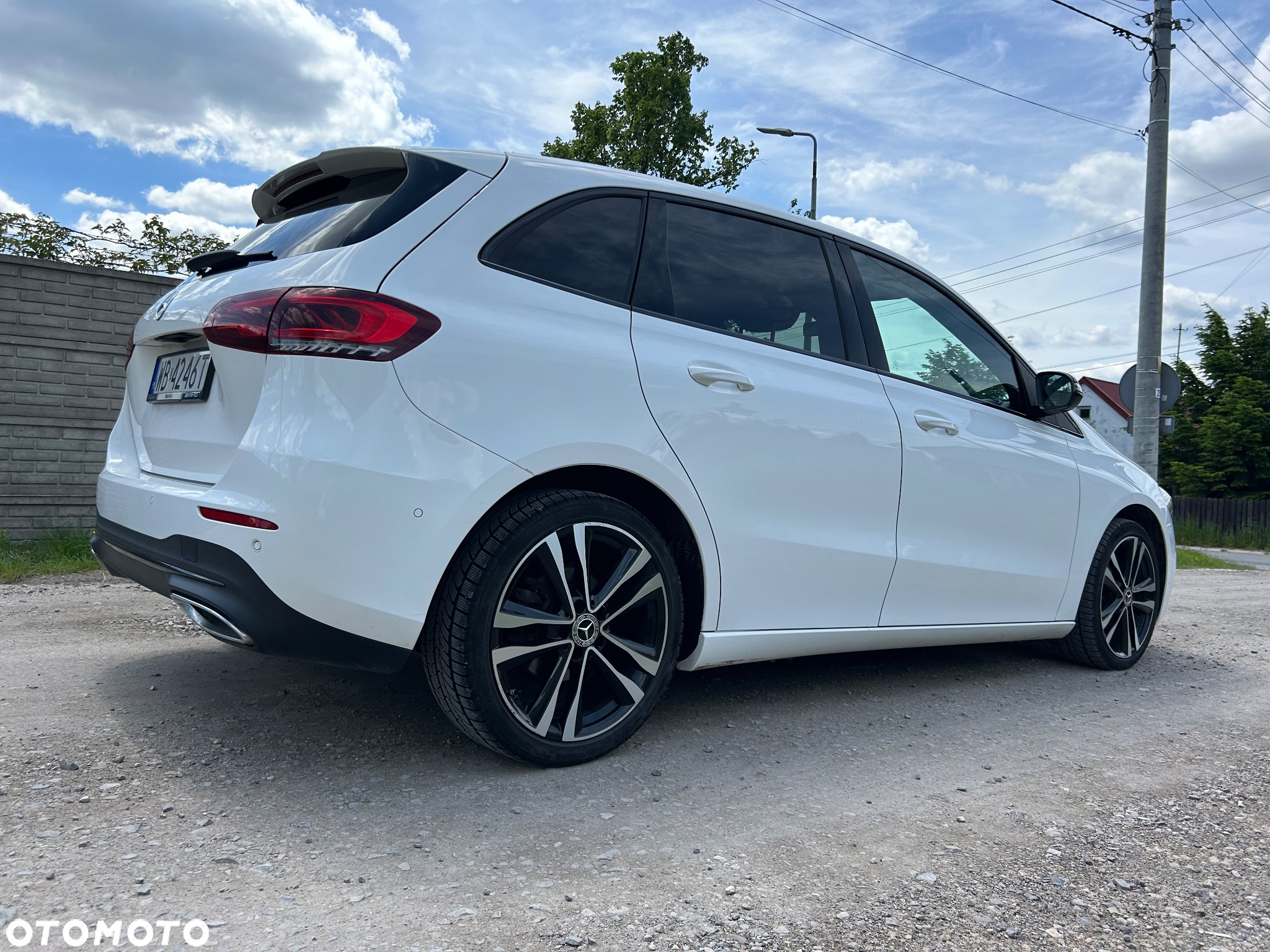 Mercedes-Benz Klasa B 200 d 8G-DCT - 4