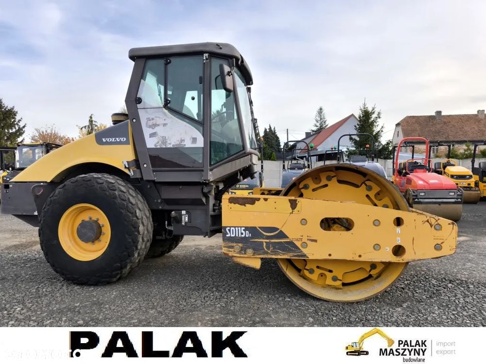Volvo Walec drogowy  VOLVO SD 115D METAL-GUMA  ,2011 rok