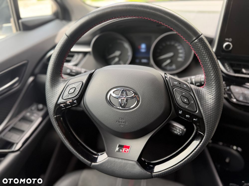 Toyota C-HR - 22