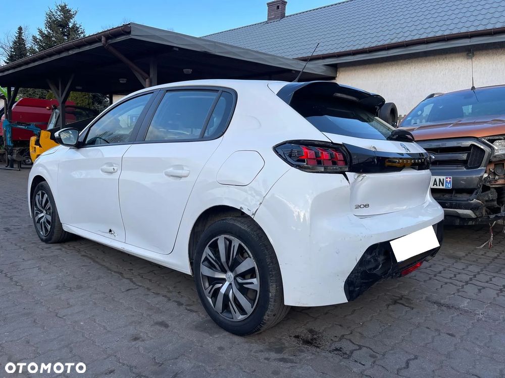 Peugeot 208 PureTech 100 EAT8 Allure Pack - 32