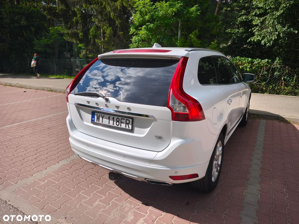 Volvo XC 60 T5 Powershift Momentum - 5