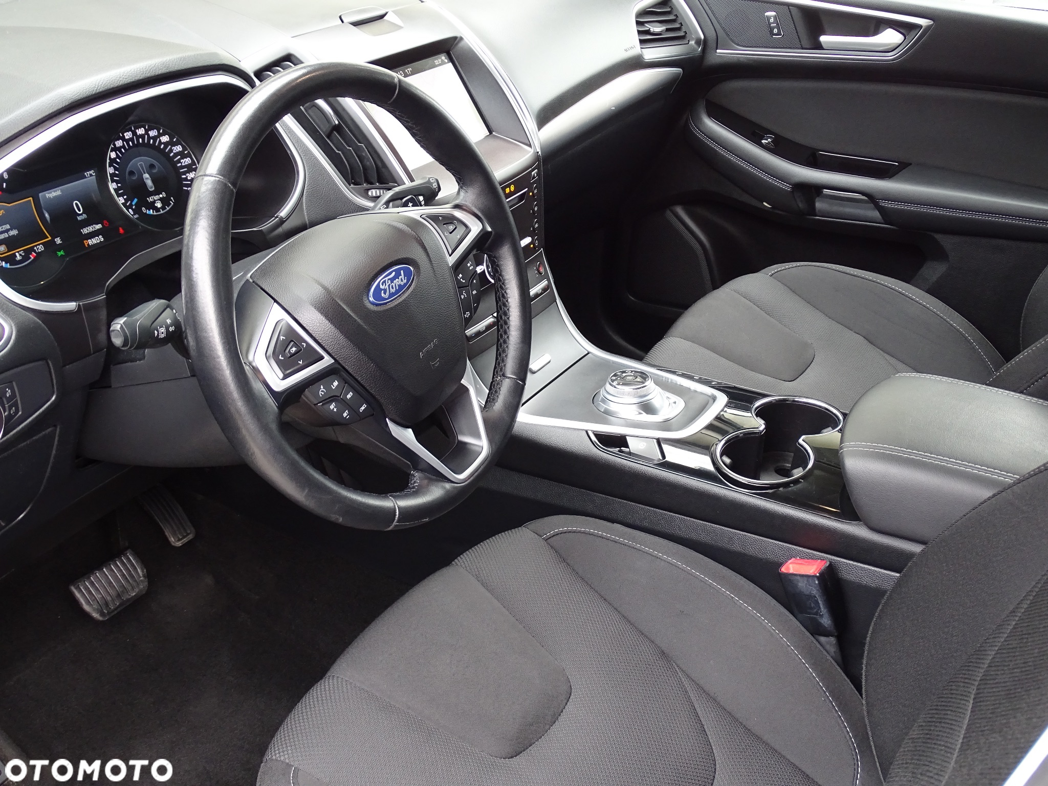 Ford S-Max 2.0 EcoBlue Titanium - 11
