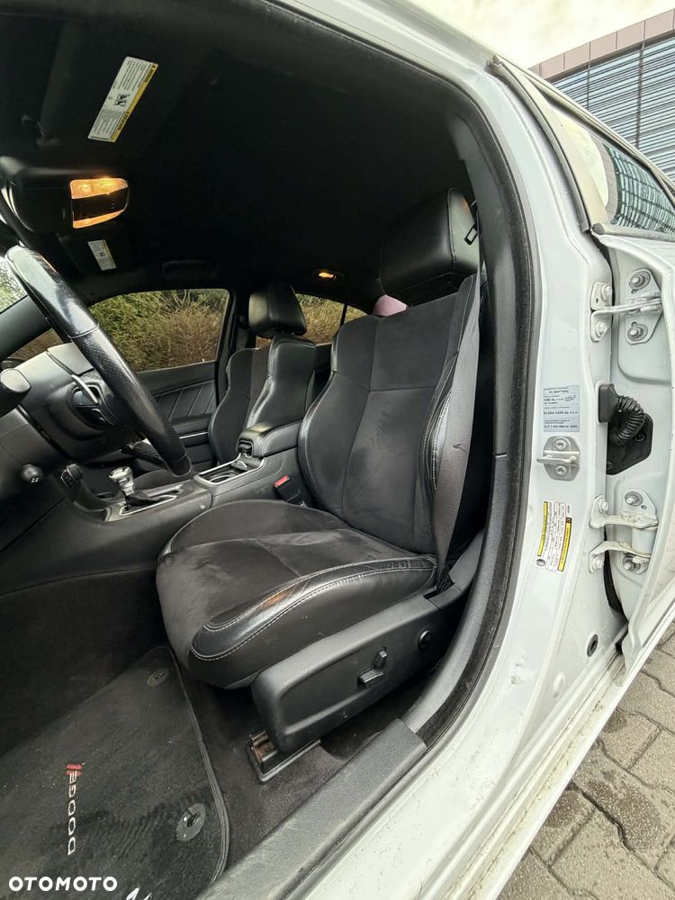 Dodge Charger 3.6 GT - 8