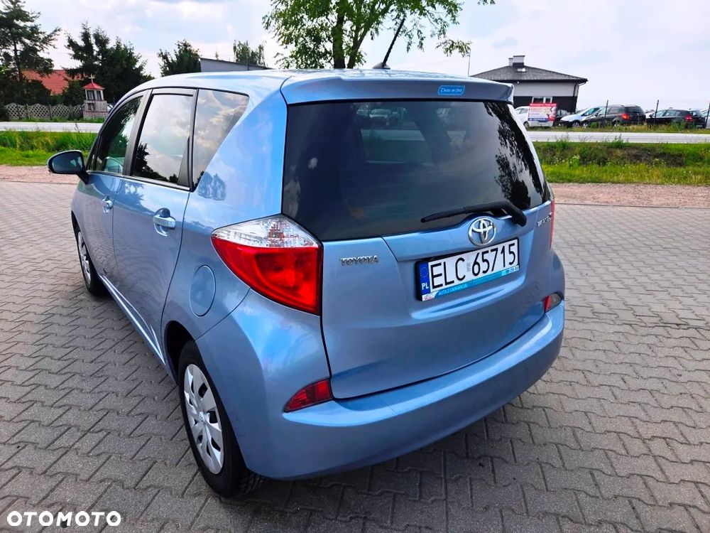 Toyota Verso S 1.33 Premium - 10