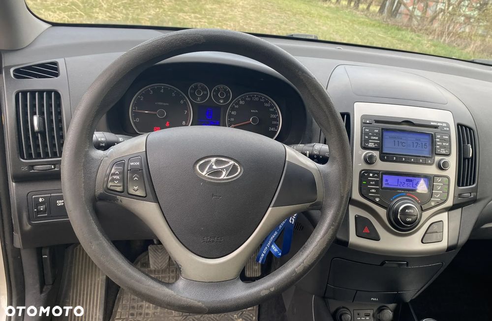 Hyundai i30 1.6 Comfort - 4
