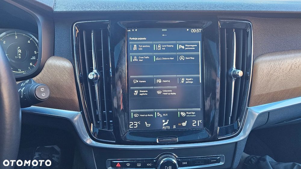 Volvo V90 D4 Inscription - 22