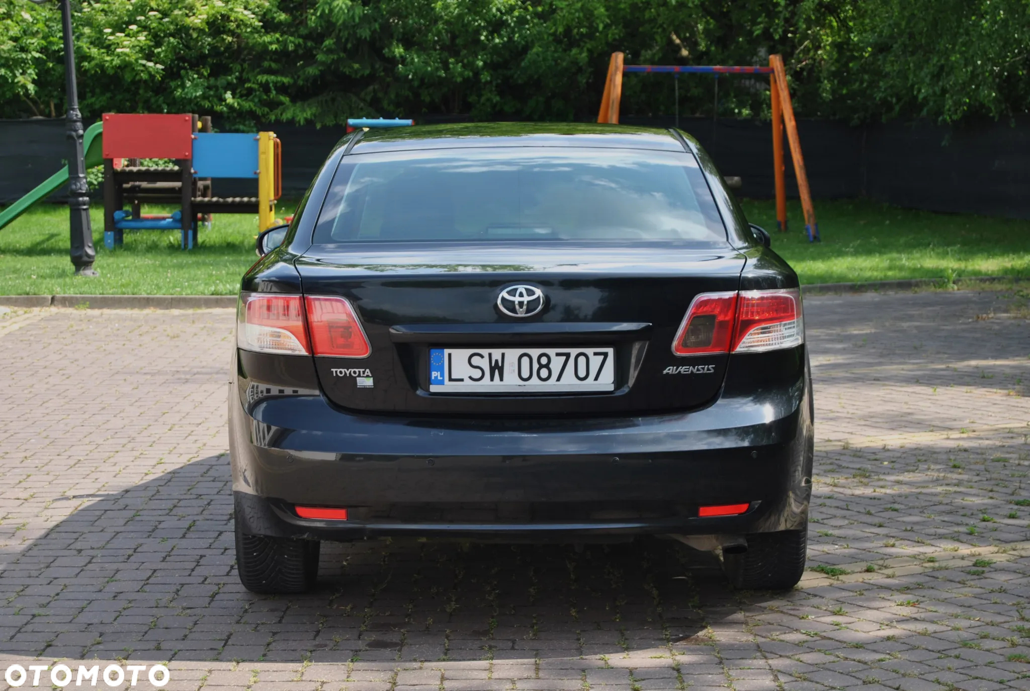 Toyota Avensis 2.0 D-4D Sol - 17