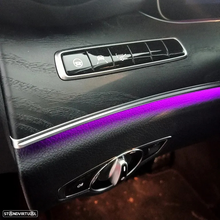 Mercedes-Benz E 300 de AMG Line - 23