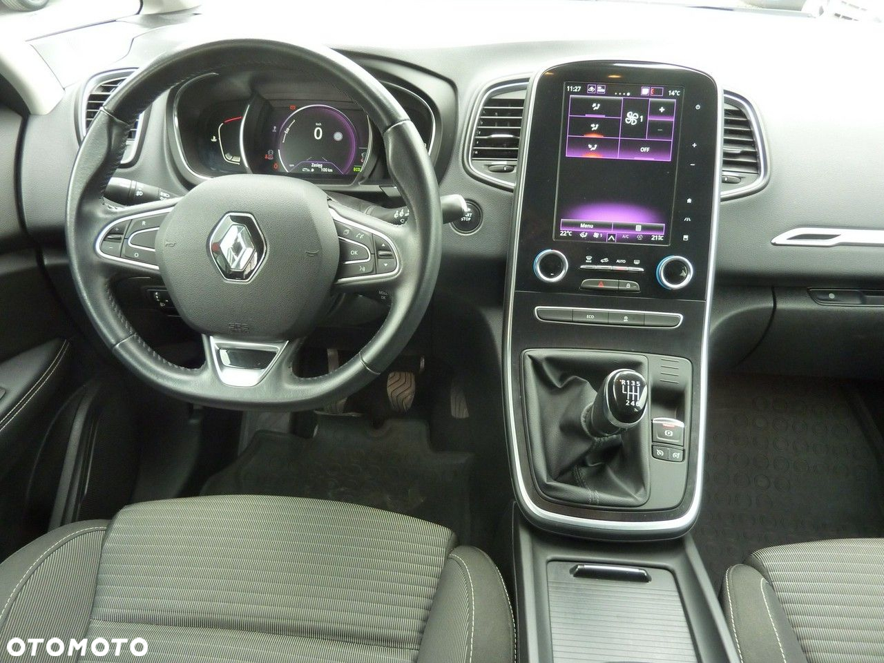 Renault Grand Scenic - 24