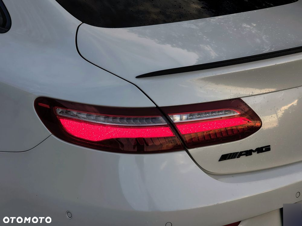 Mercedes-Benz Klasa E AMG 53 Coupe 4-Matic+ 9G-TRONIC - 11