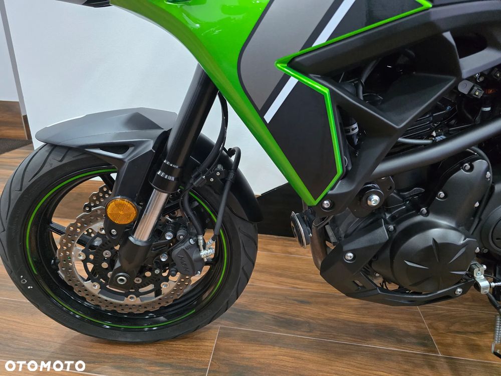 Kawasaki Versys 650 - 13