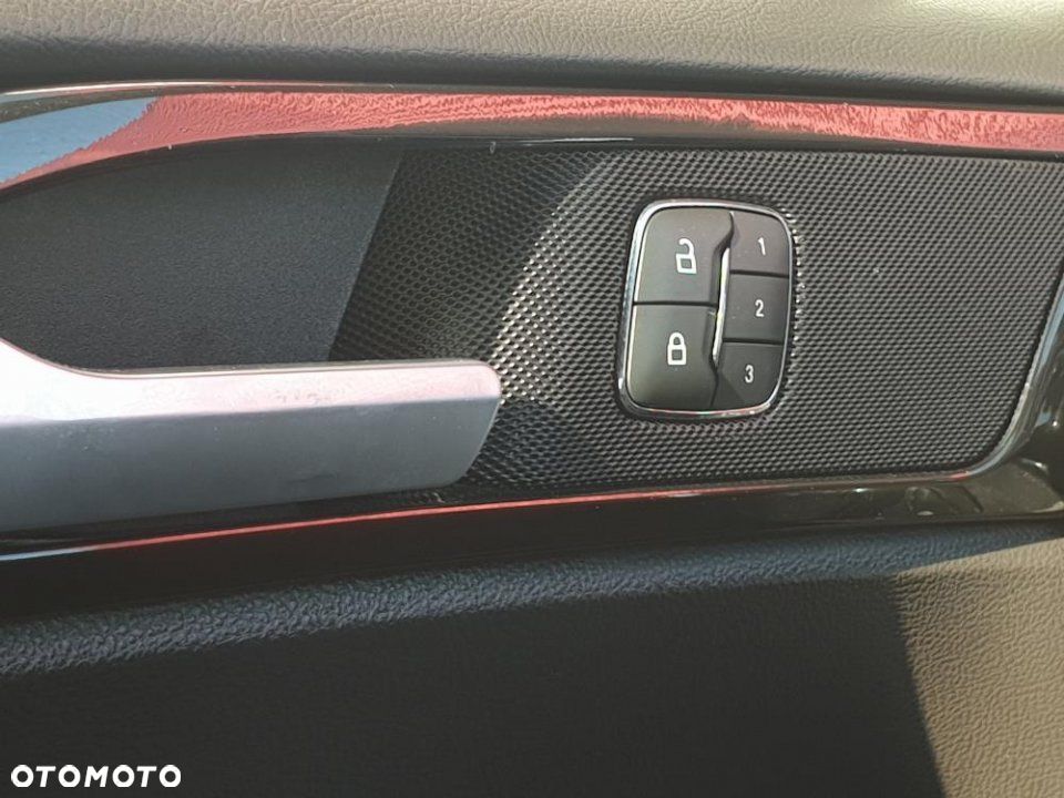 Ford Mondeo - 22