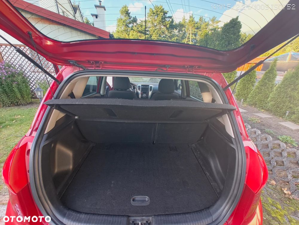 Kia Venga 1.4 CRDi L - 8