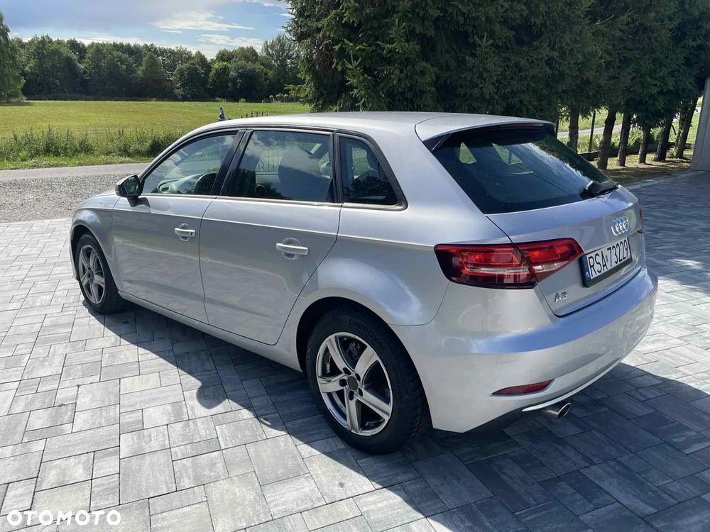 Audi A3 Sportback - 3