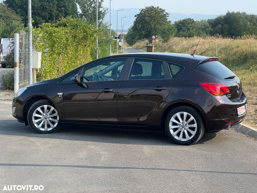 Opel Astra 1.4 Turbo Enjoy - 5