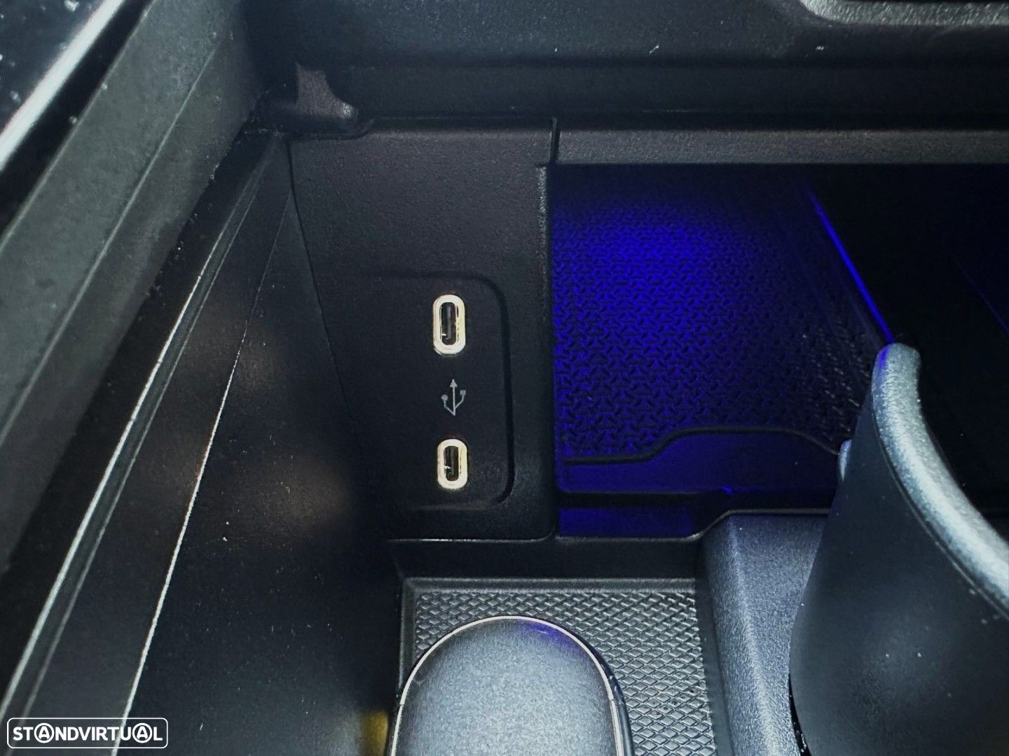 Mercedes-Benz EQE 300 Edition Electric Art - 26