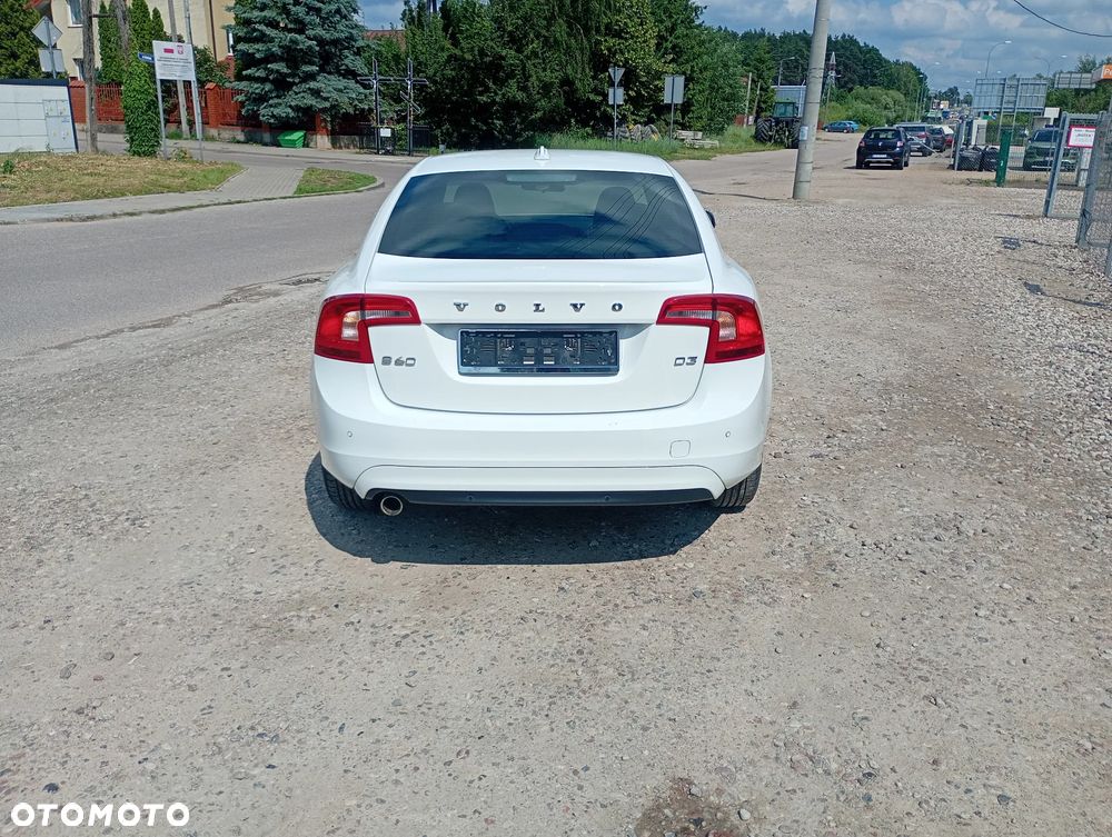 Volvo S60 D3 Geartronic Momentum - 14