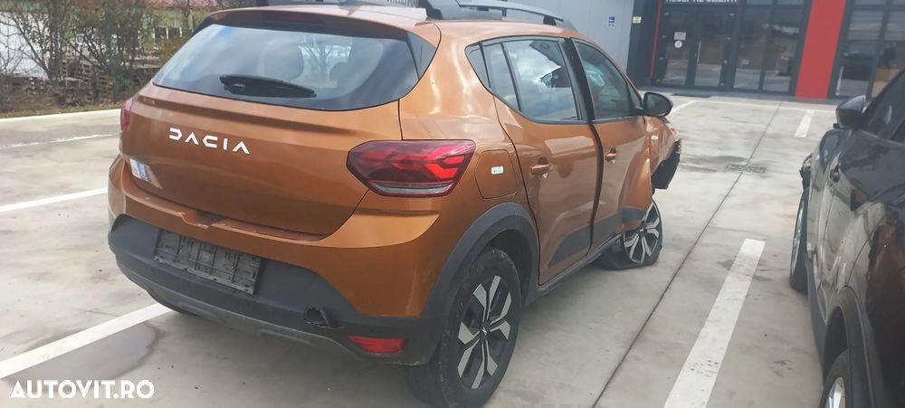 Dezmembram Dacia Sandero III 1.0 TCe H4D 470 - 8