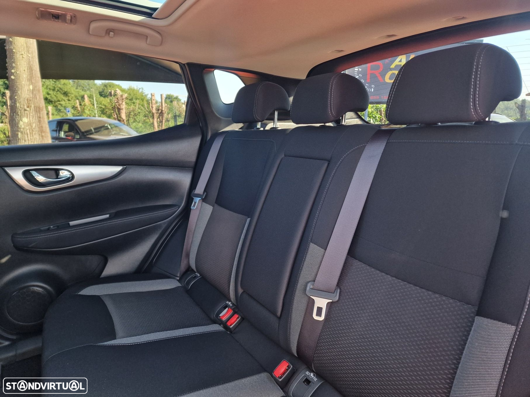 Nissan Qashqai 1.2 DIG-T N-Connecta - 10
