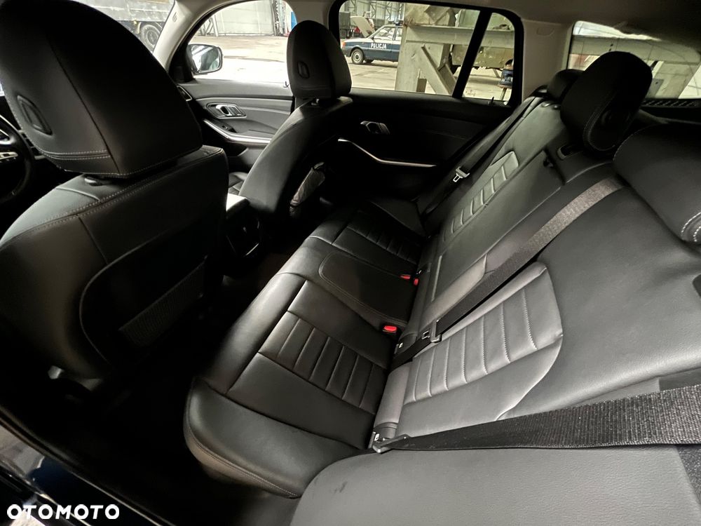 BMW Seria 3 - 8