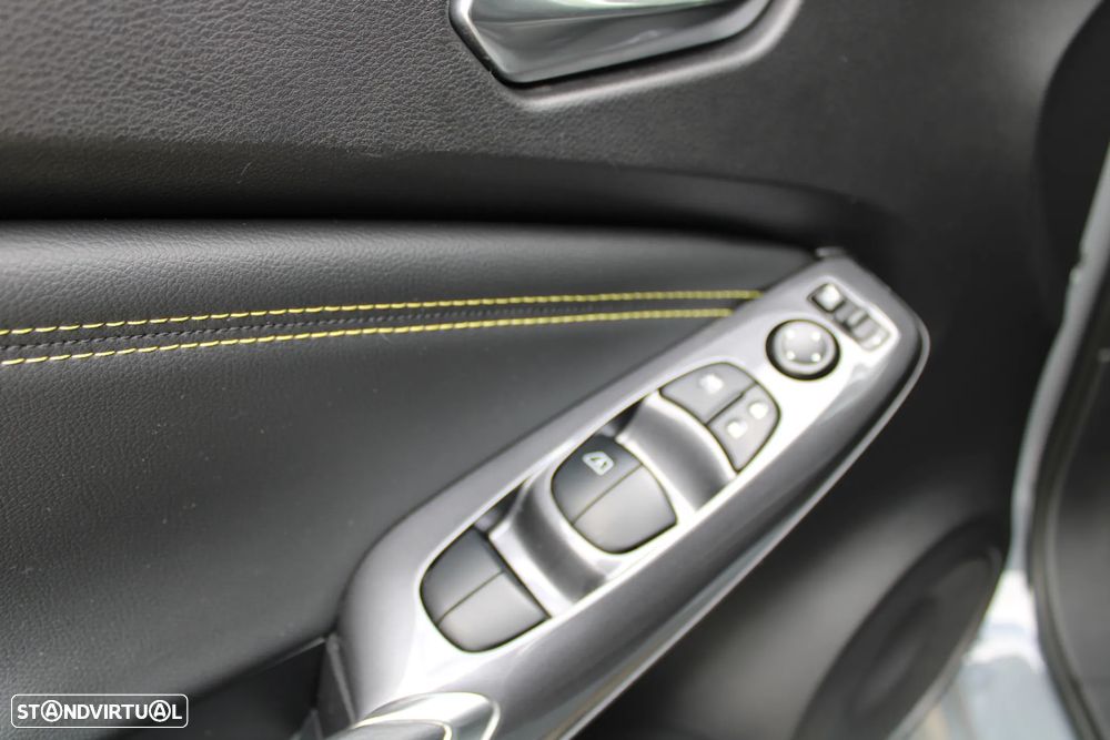 Nissan Juke 1.0 DIG-T Kiiro - 23