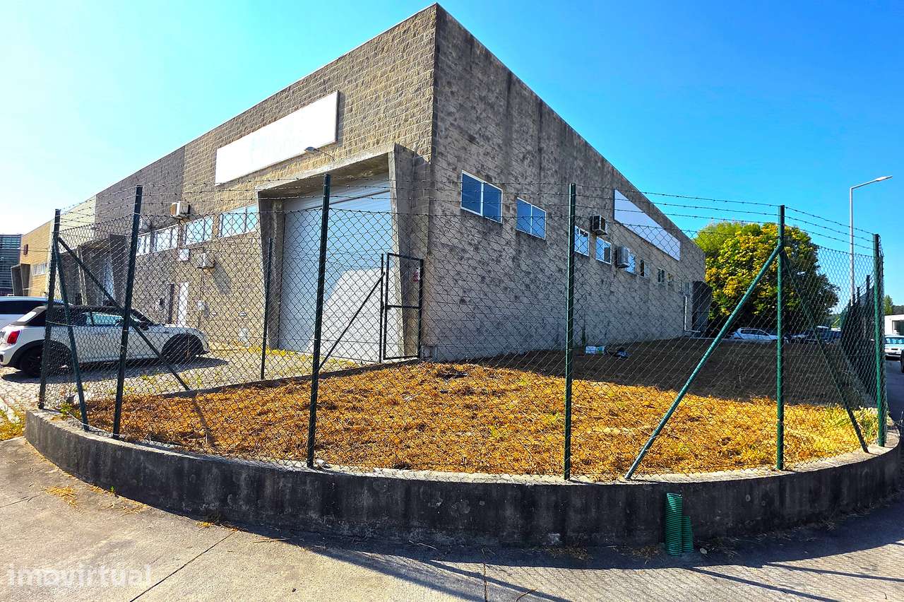 ARMAZEM VENDA EM ZONA INDUSTRIAL - Grande imagem: 3/27