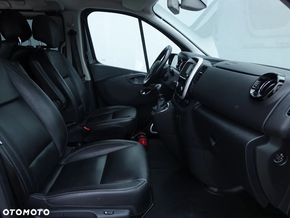 Renault Trafic Grand 1.6 dCi - 12
