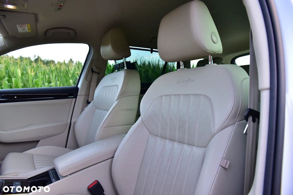 Skoda Superb 2.0 TDI SCR 4x4 L&K DSG - 25