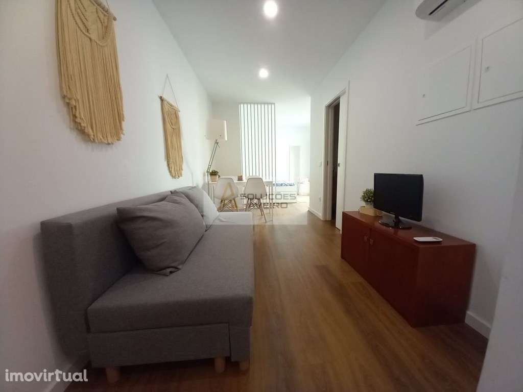 Apartamento T1 mobilado e equipado - Bairro da Beira-Mar - Grande imagem: 2/16