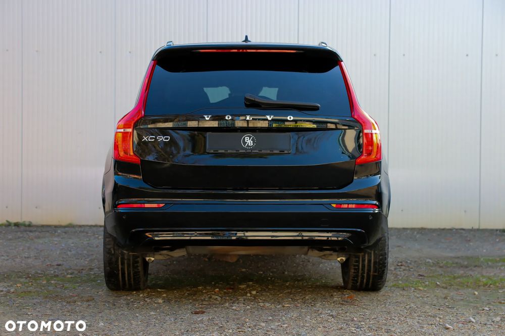 Volvo XC 90 T8 AWD Plug-In Hybrid R-Design 7os - 11