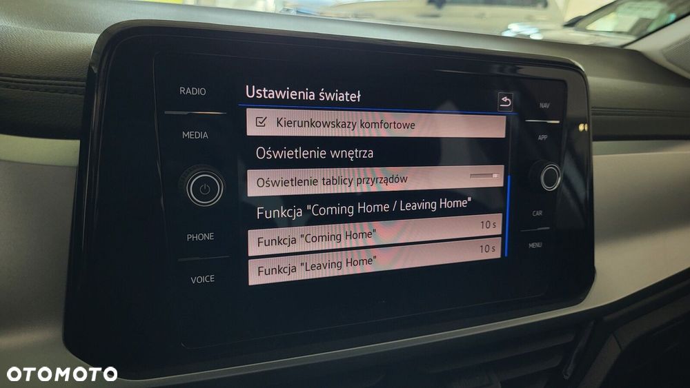 Volkswagen T-Roc - 37