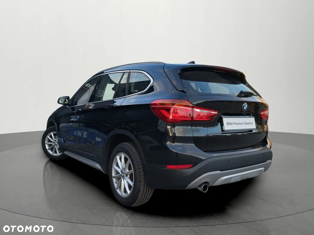 BMW X1 sDrive18i - 4