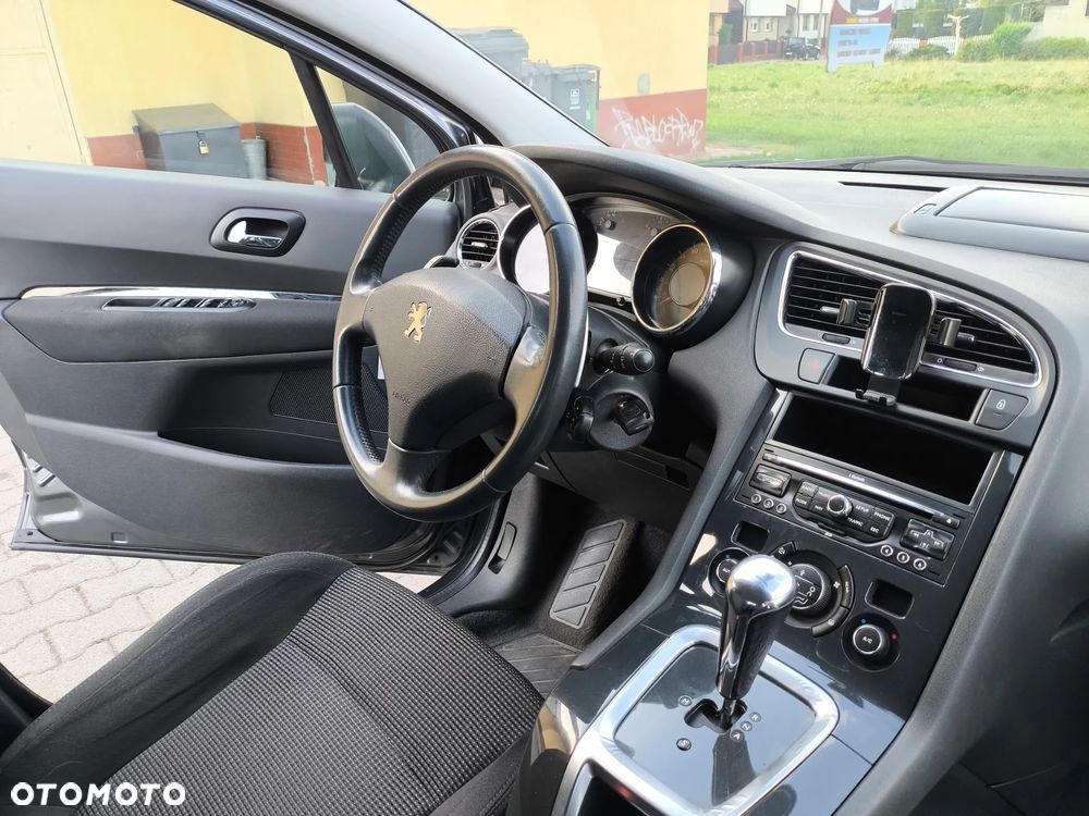 Peugeot 5008 1.6 e-HDi Active S&S - 12