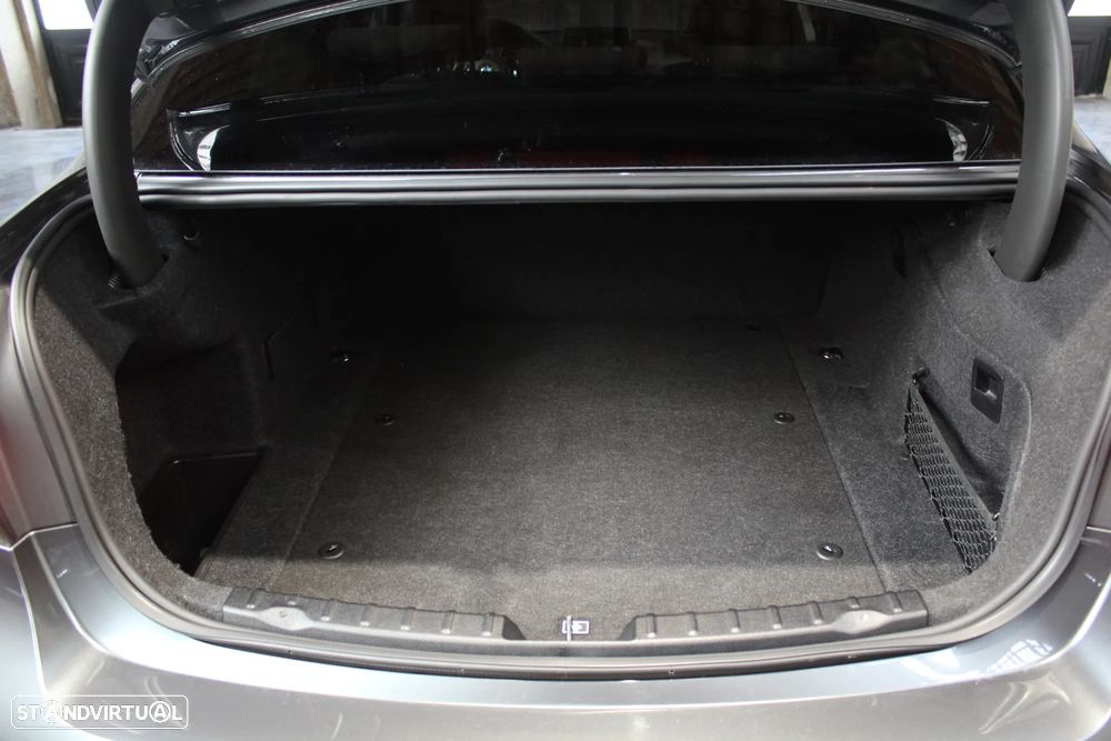 BMW 330 e iPerformance Pack M - 30