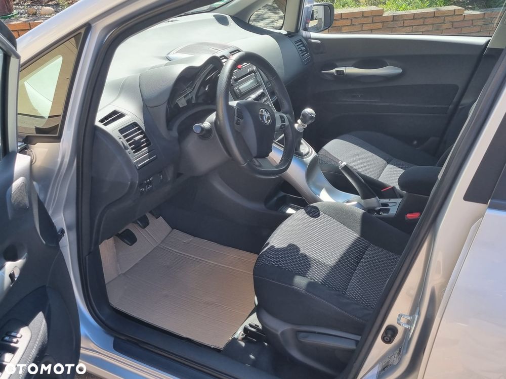 Toyota Auris 1.6 Valvematic Life - 13