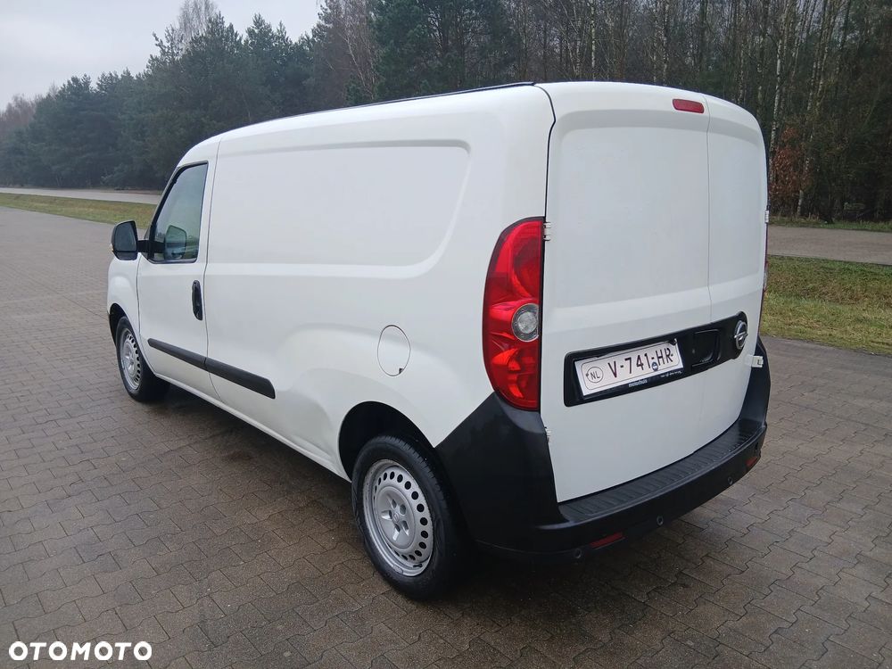 Opel COMBO - 31