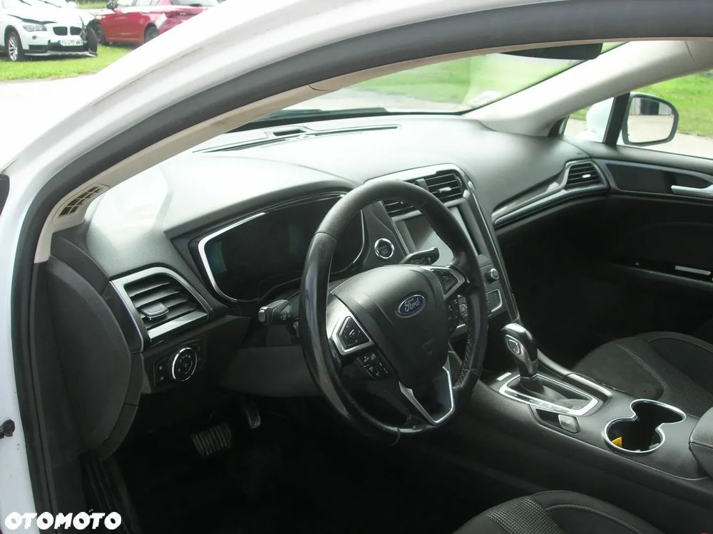 Ford Mondeo 2.0 Hybrid Trend - 12