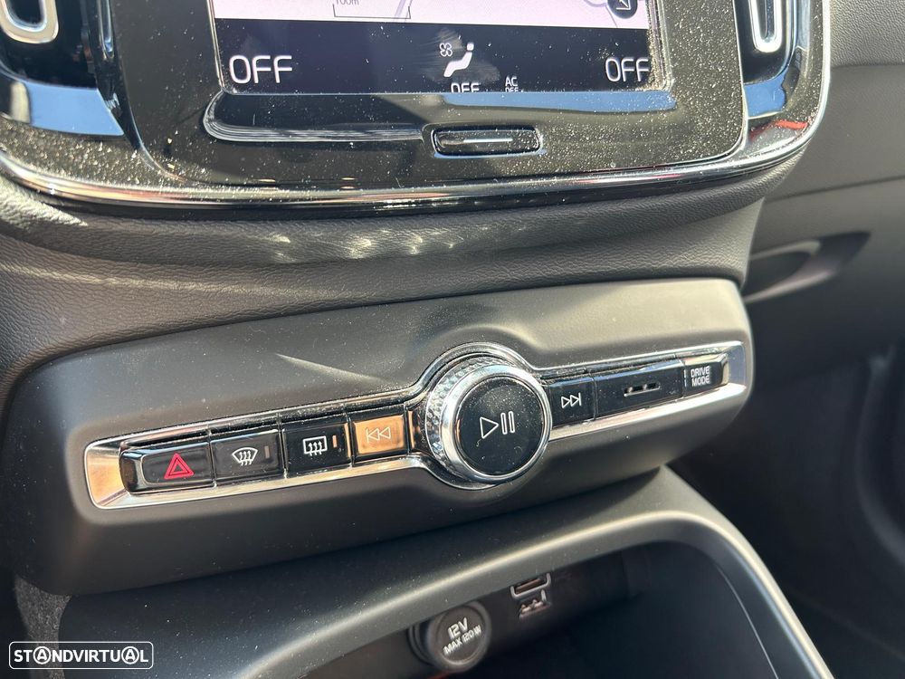 Volvo XC 40 T4 Recharge DKG Essential - 17