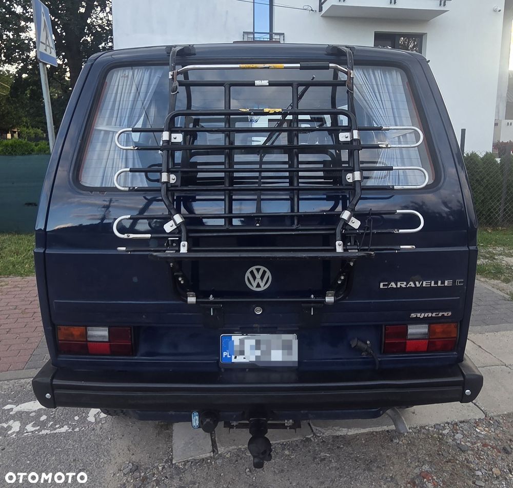 Volkswagen Caravelle - 3