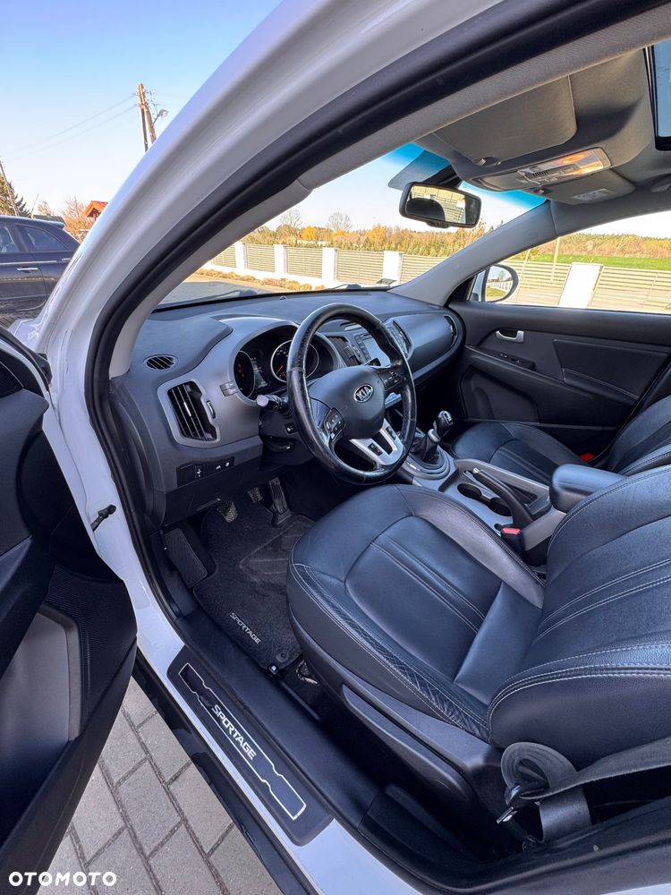 Kia Sportage - 16