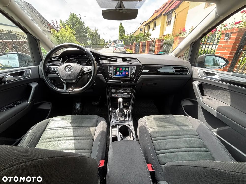 Volkswagen Touran 1.4 TSI BMT Highline DSG - 24