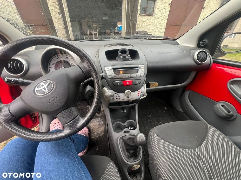 Toyota Aygo Standard - 4