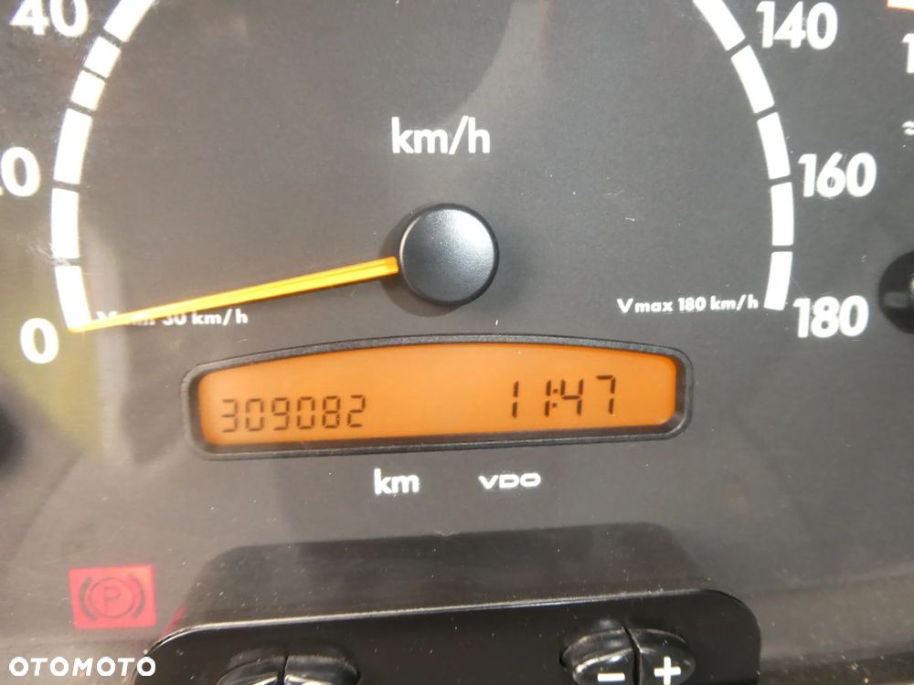 Mercedes-Benz SPRINTER - 20