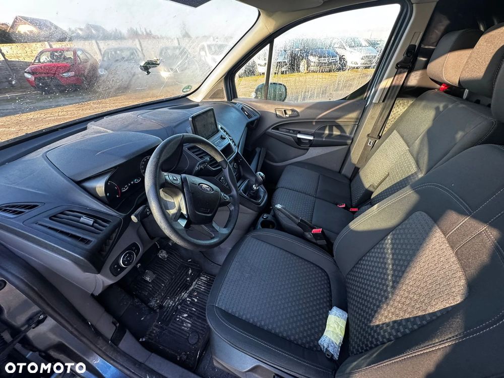 Ford Transit Connect - 19