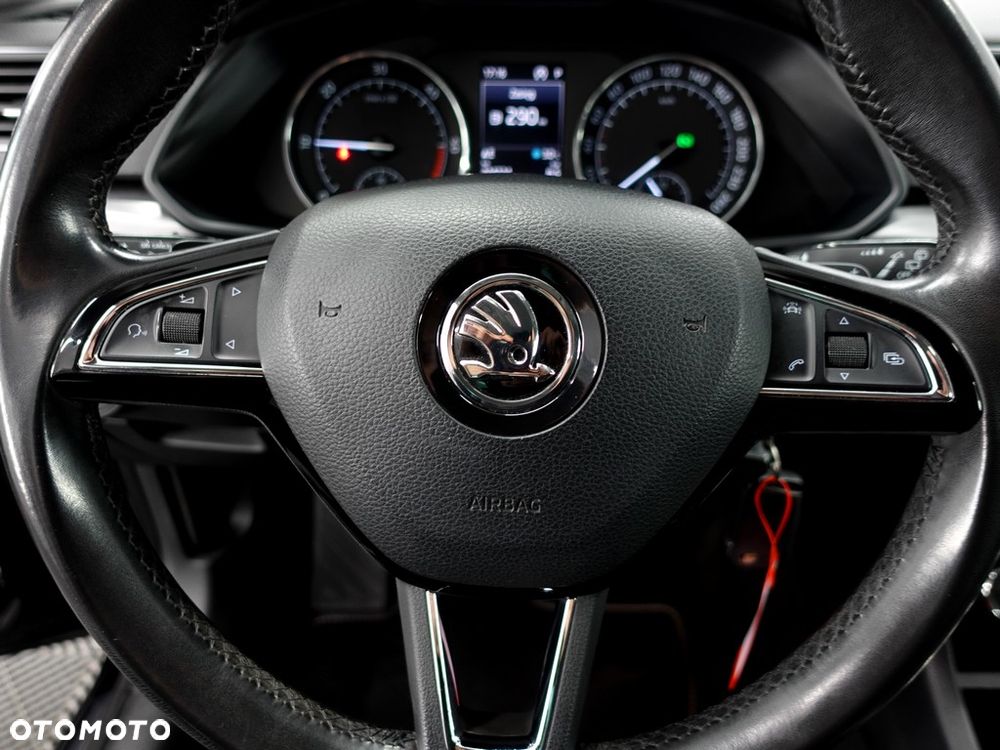 Skoda Superb 2.0 TDI Style DSG - 20