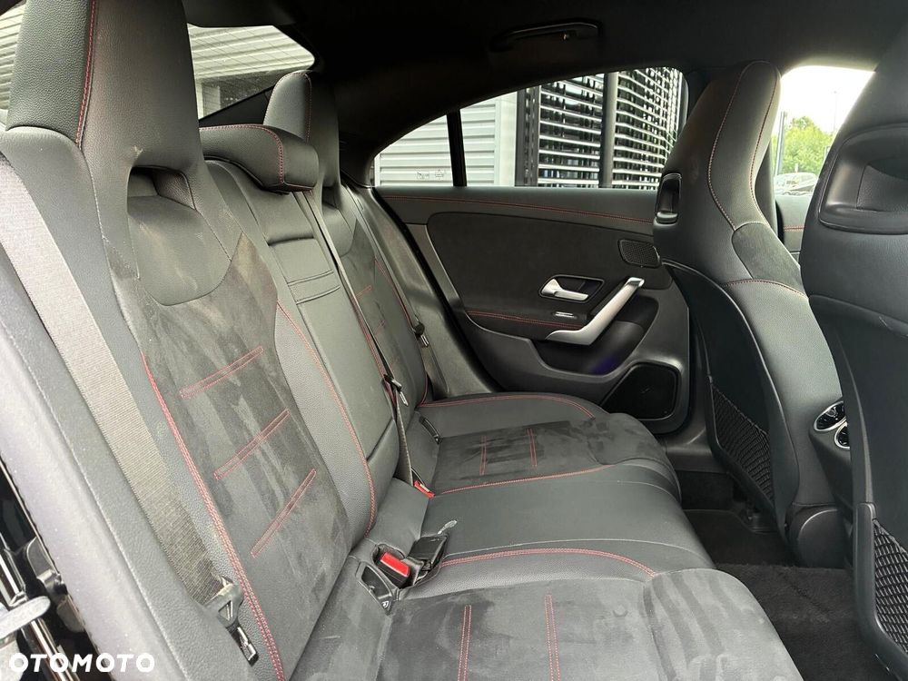Mercedes-Benz CLA - 16