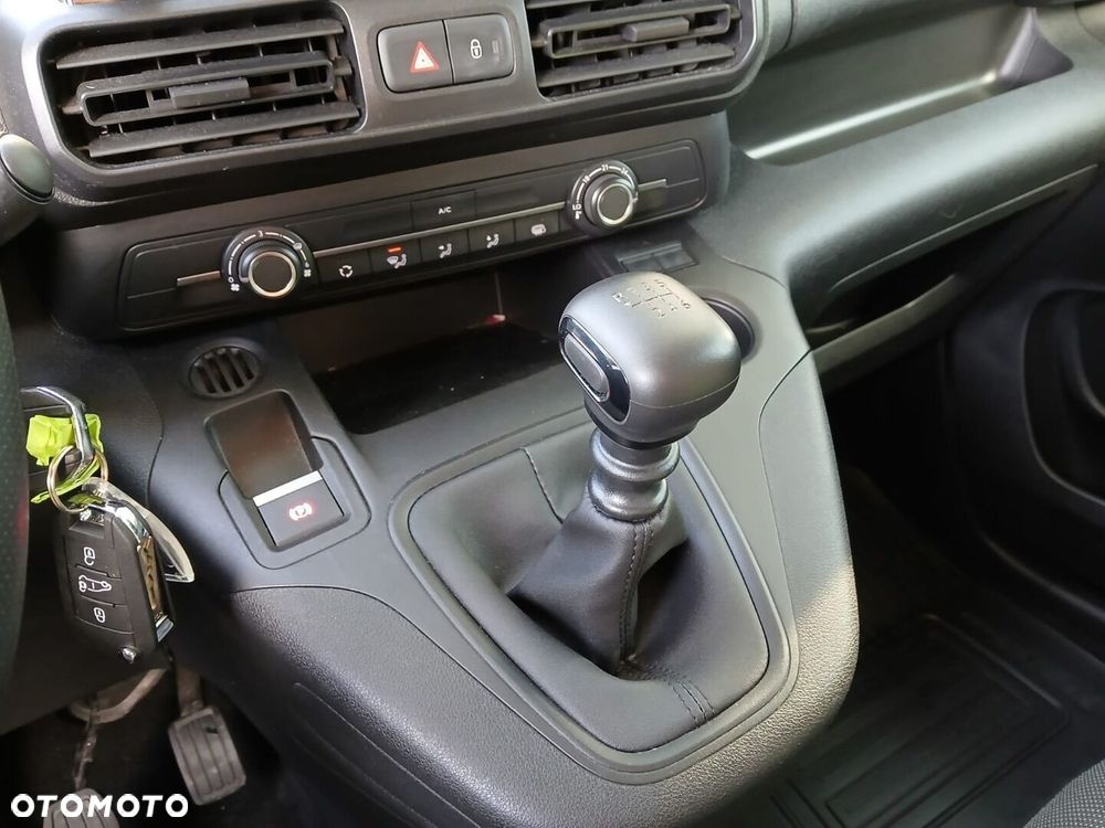 Toyota PROACE CITY - 23