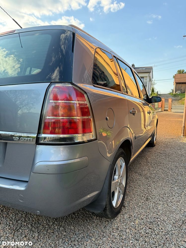 Opel Zafira 1.9 CDTI Edition - 8